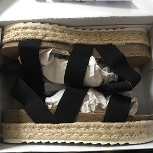 BRAND NEW Espadrilles Platform Sandals